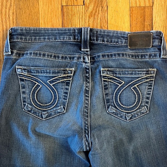 Big Star Women's Dark Blue Skinny Jeans with Embroidered Back Pocket- size 28 - Picture 10 of 13